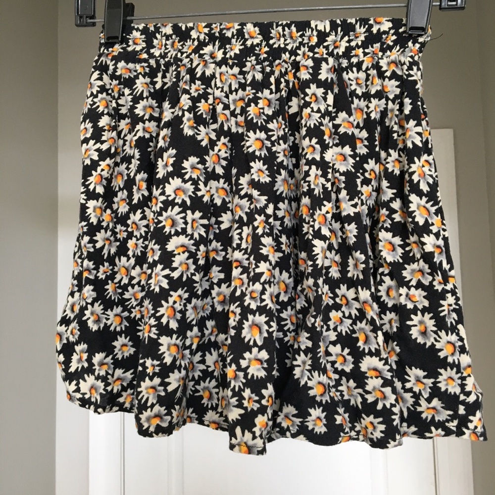brandy melville flower skirt